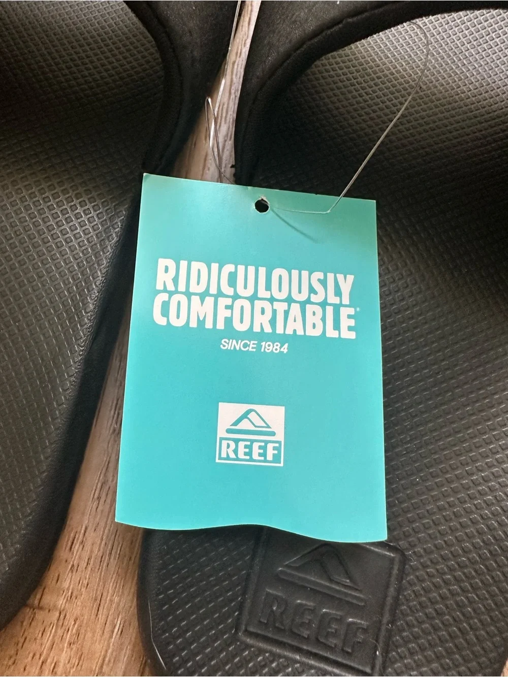NWT! Reef Youth Slides, Black, Slip on/off, Beach, Vacation, Youth 4/5 (big kid)